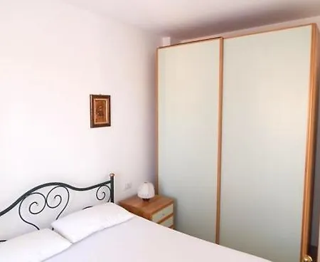 N28 Ampio Trilocale Con Terrazzo Vista Mare Апартаменты Нумана